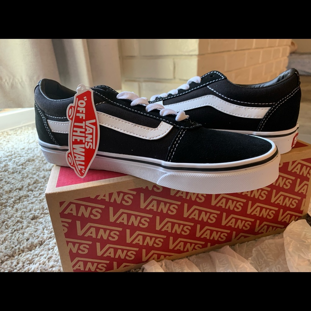 Vans-WARD LO SUEDE SNEAKER - WOMEN'S